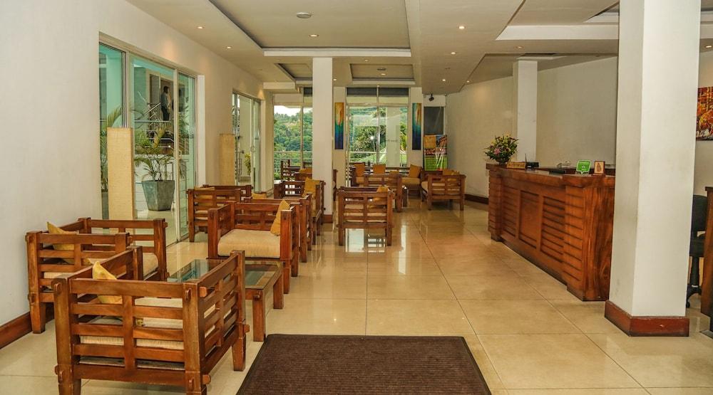 Senani Hotel Kandy Exteriör bild