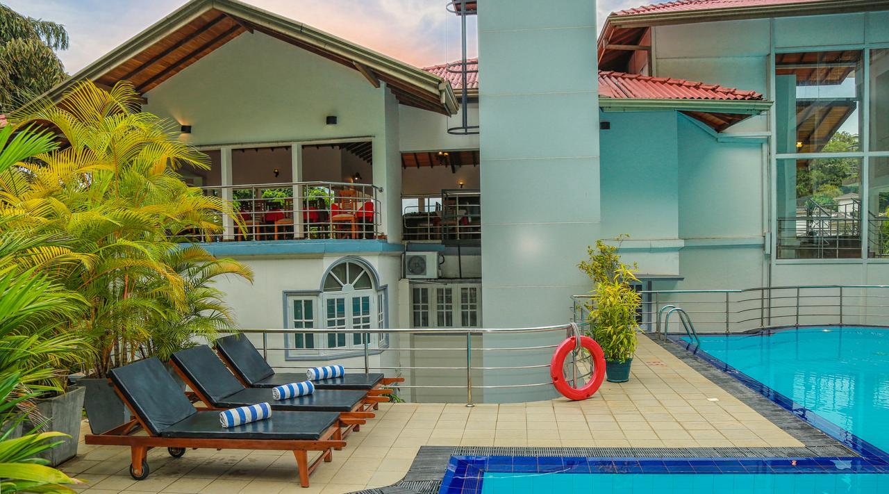 Senani Hotel Kandy Exteriör bild